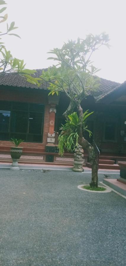 Liang House And Hostel Ubud Kültér fotó